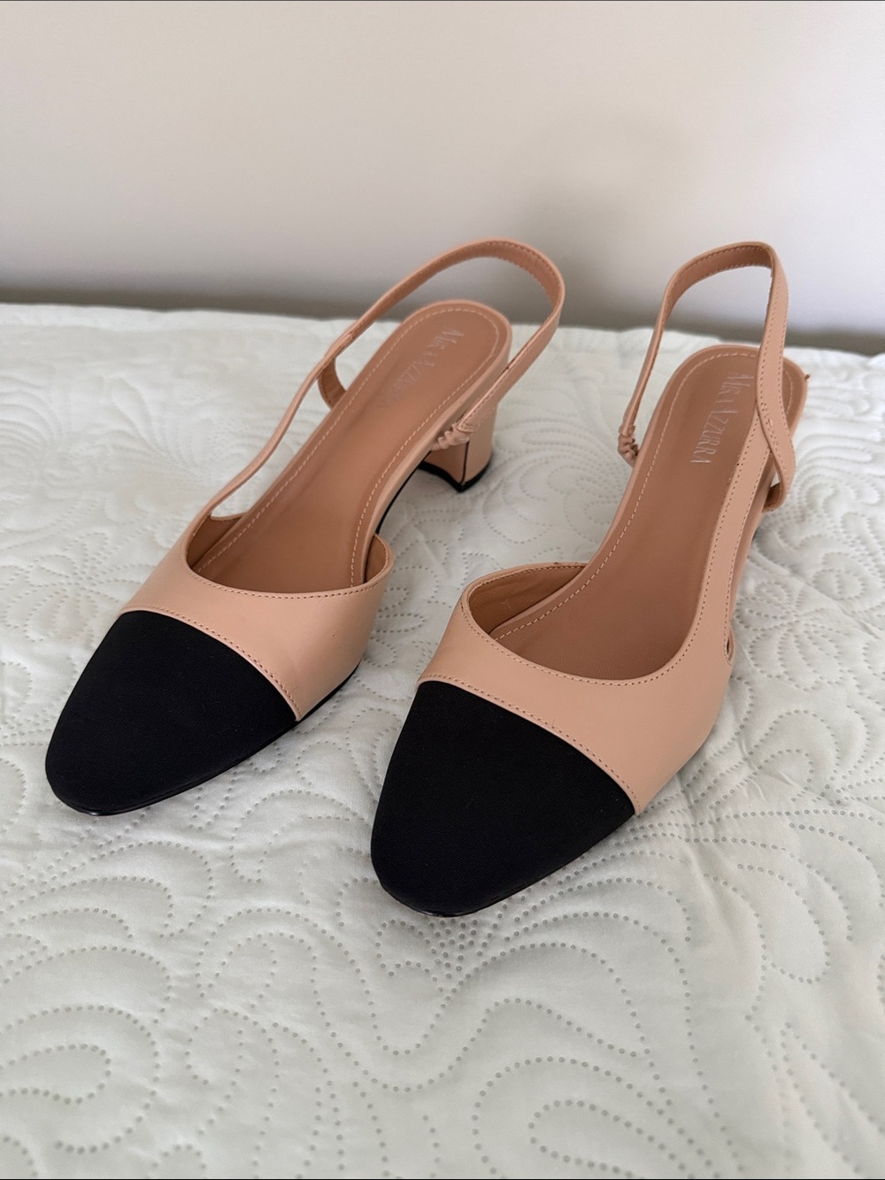 MIRAAZZURRA Two-Tone Slingback Pumps in Blush and Black Size 8.5 Chunk Heel